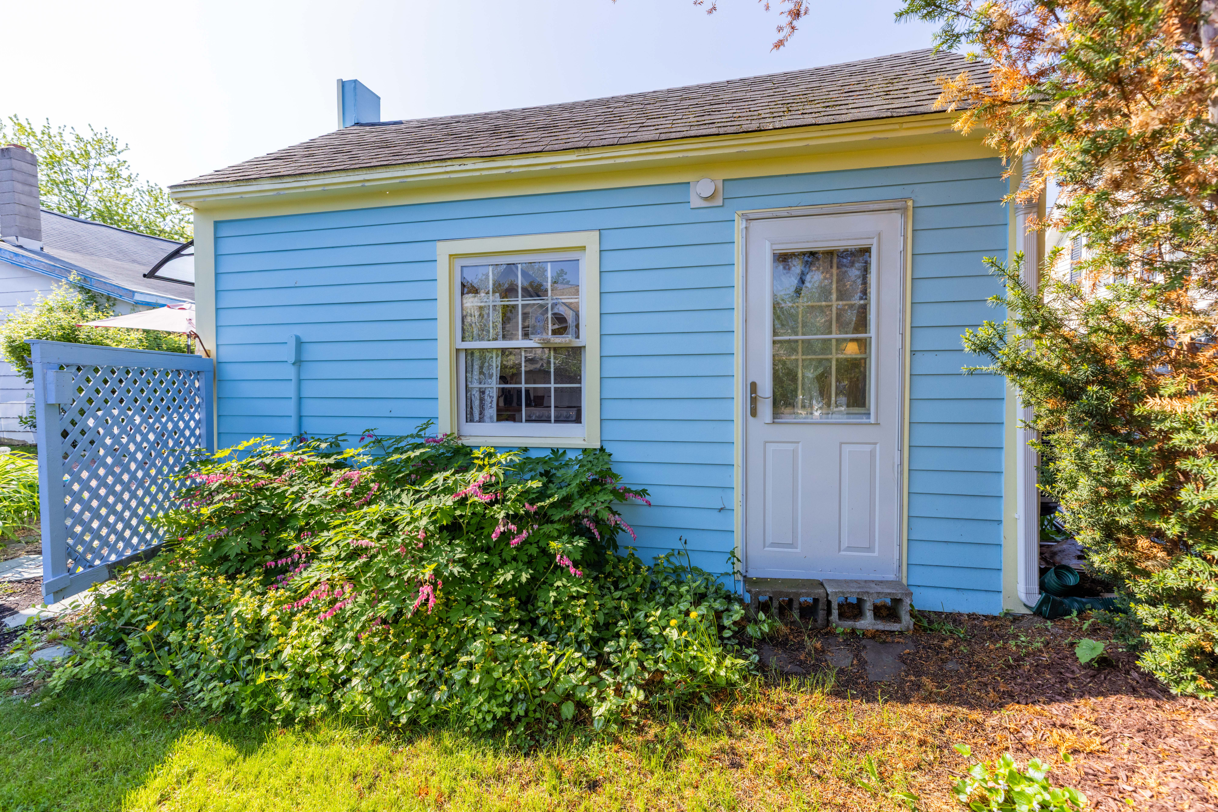 Tiny House "Sesame" in Burlington's Old North End - Photo 2