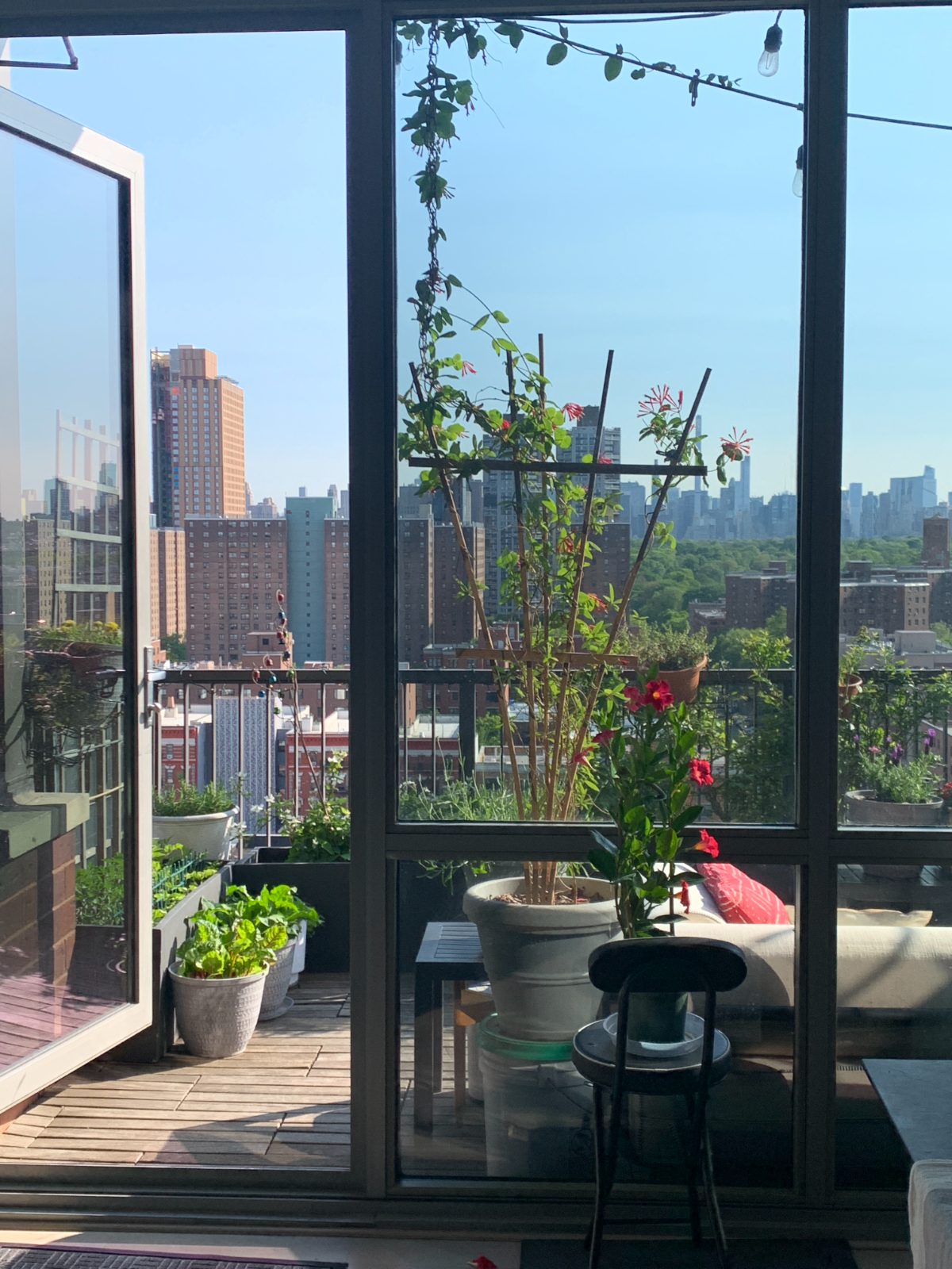 Private Bedroom with Bathroom in Uptown NYC Airy 2bdr/2bth with Fantastic Views - Photo 7
