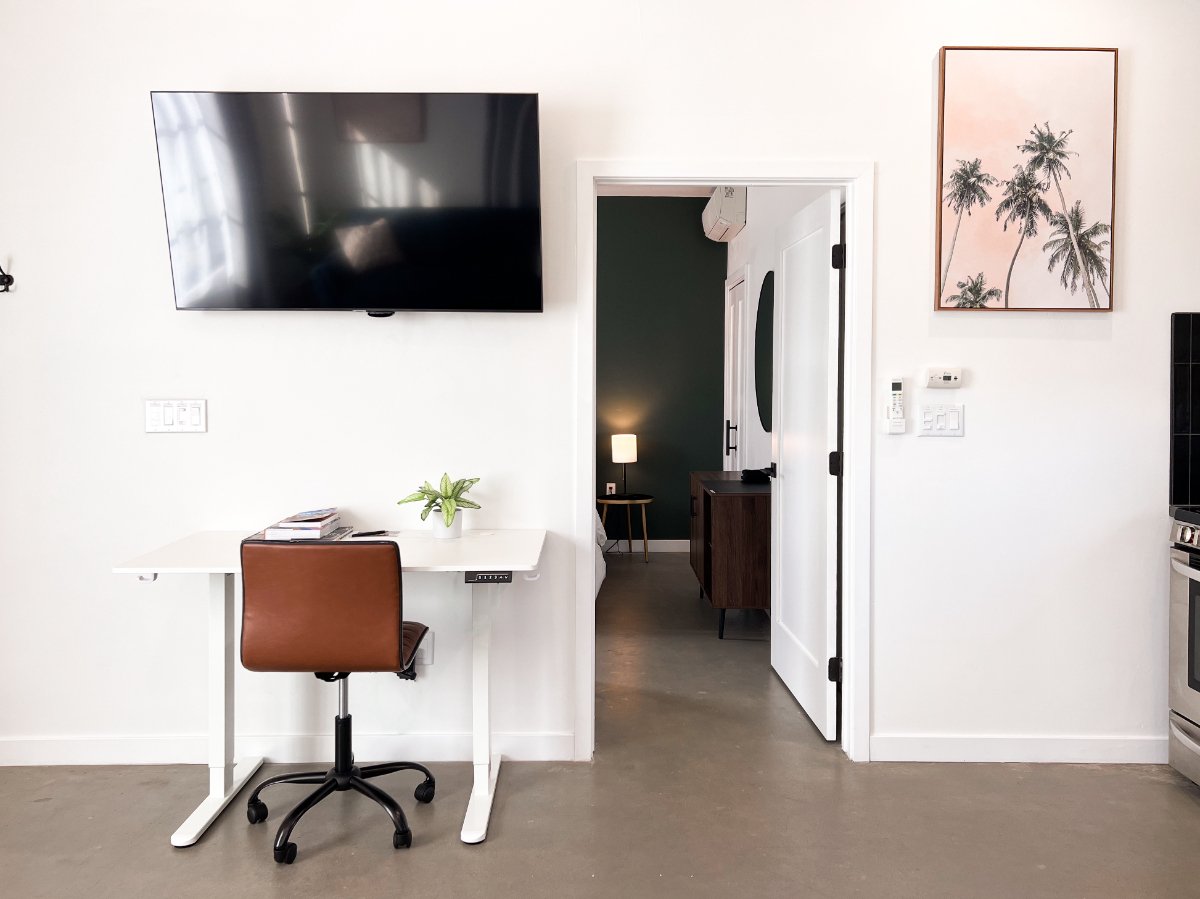 New, Safe, Walkable Guesthouse w/ King Bed - Photo 5