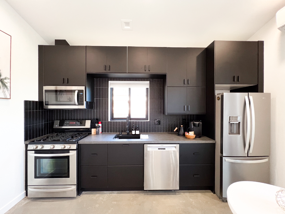 New, Safe, Walkable Guesthouse w/ King Bed - Photo 6