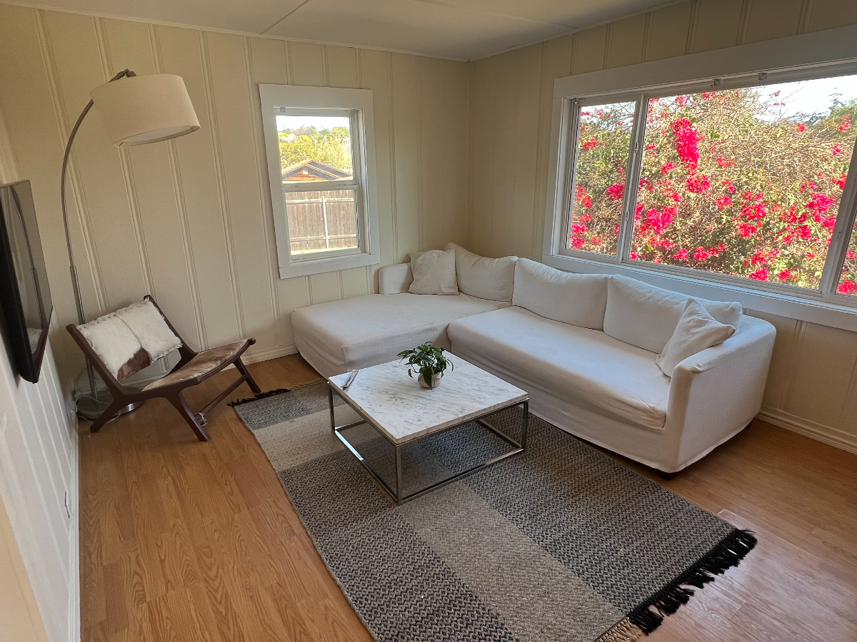 Charming 1BR Bungalow in Vista California Peaceful Pet Friendly and Cold Plunge - Photo 3