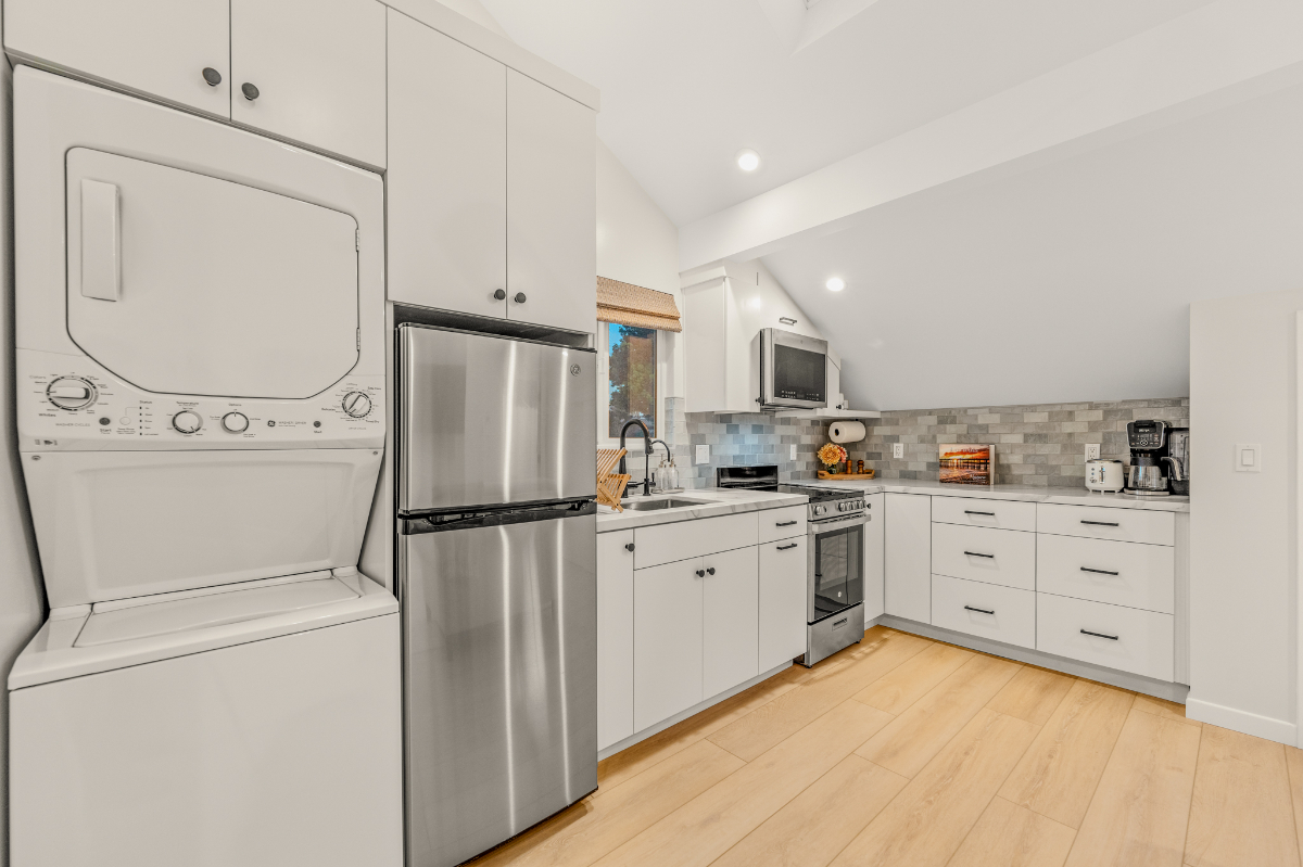 NEW Private Studio - Ideal midtown location near hospitals - Photo 3