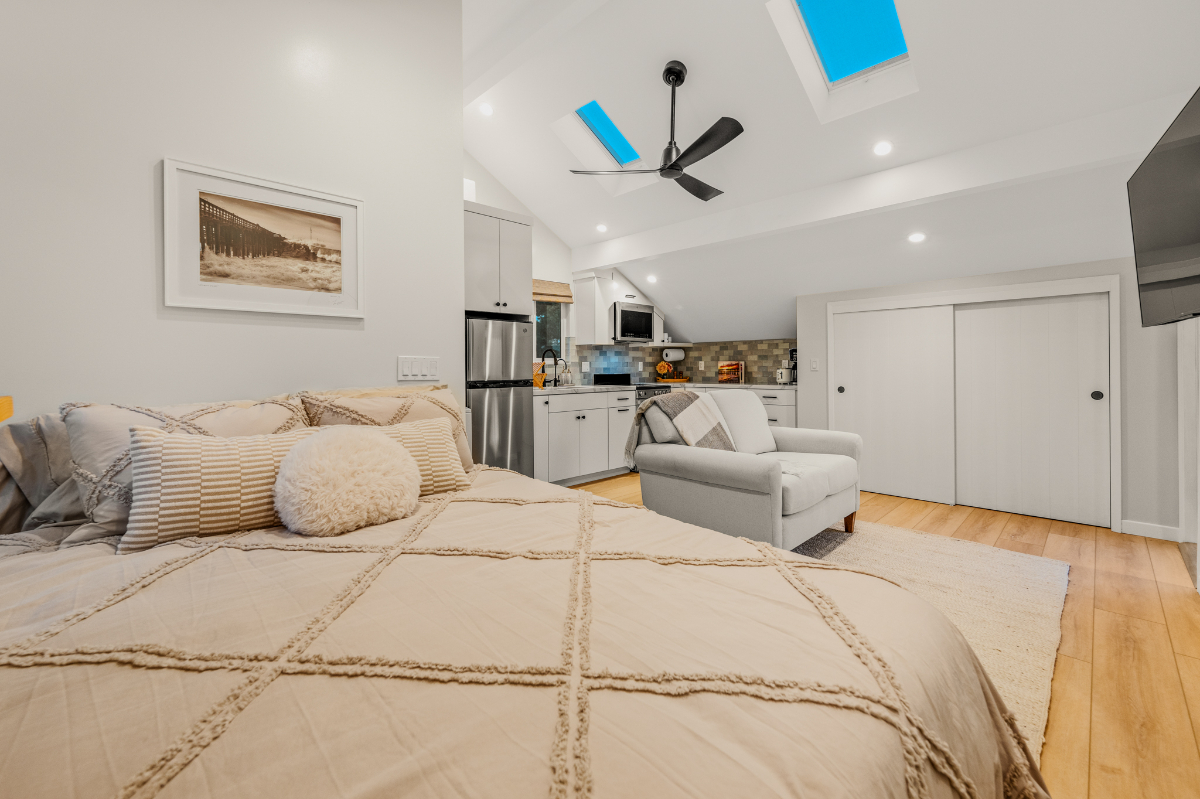 NEW Private Studio - Ideal midtown location near hospitals - Photo 4