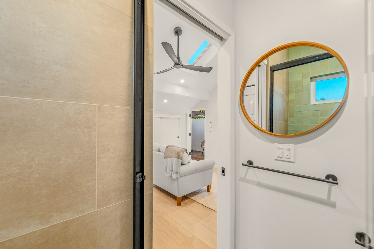 NEW Private Studio - Ideal midtown location near hospitals - Photo 5