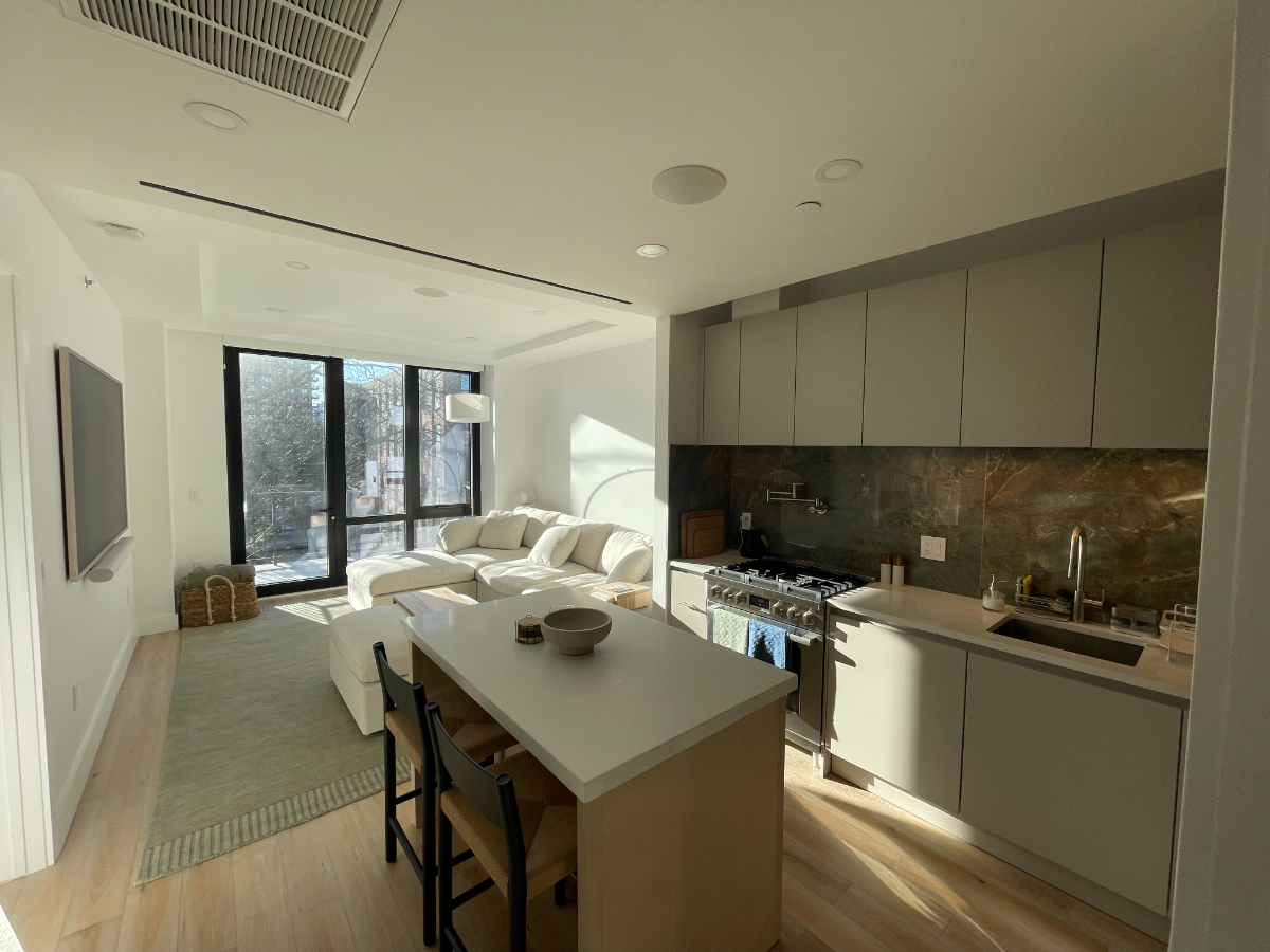 Brooklyn Modern 2BR Penthouse Condo with Luxe Comforts in Clinton Hill - Photo 3