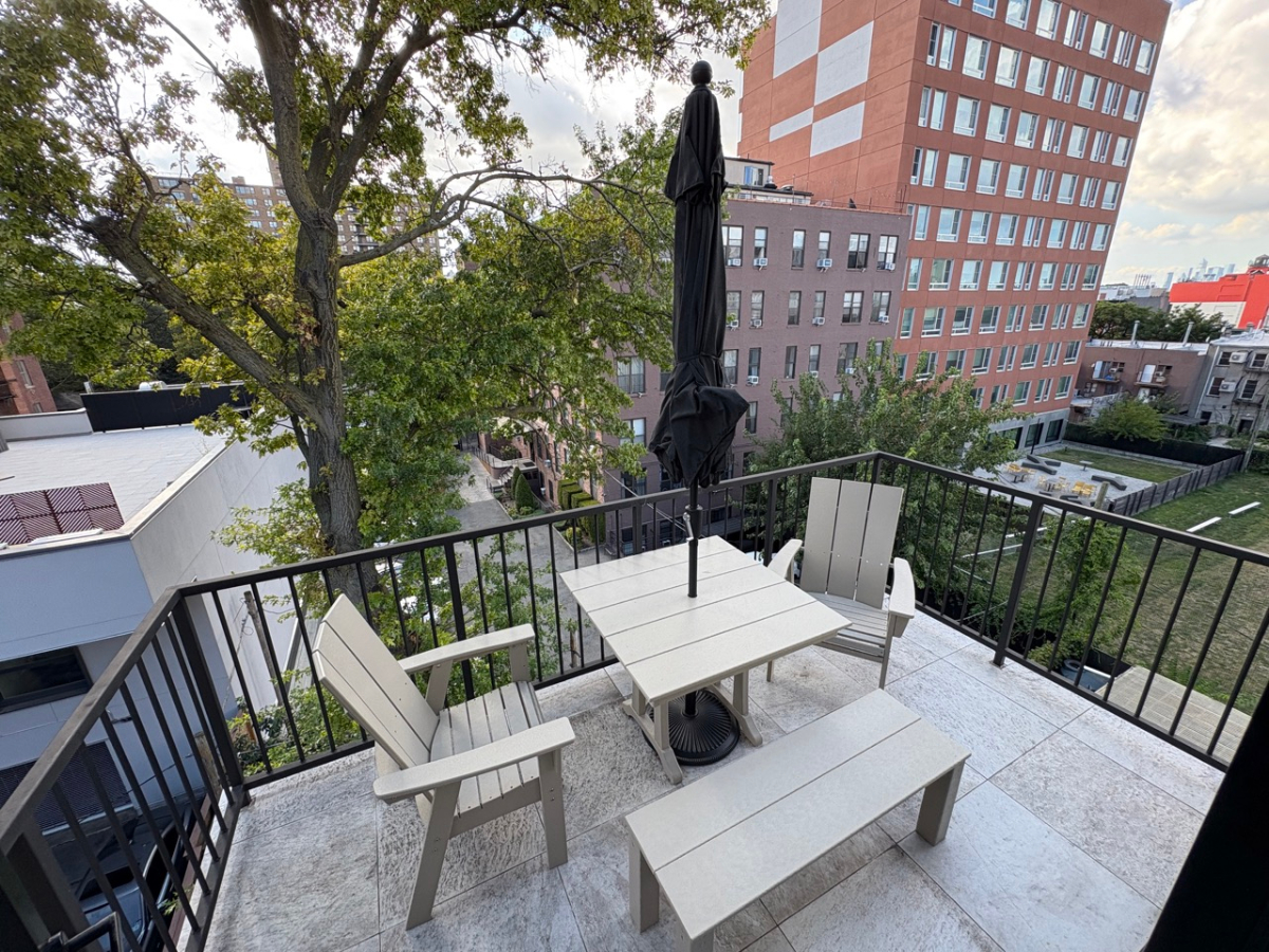 Brooklyn Modern 2BR Penthouse Condo with Luxe Comforts in Clinton Hill - Photo 10