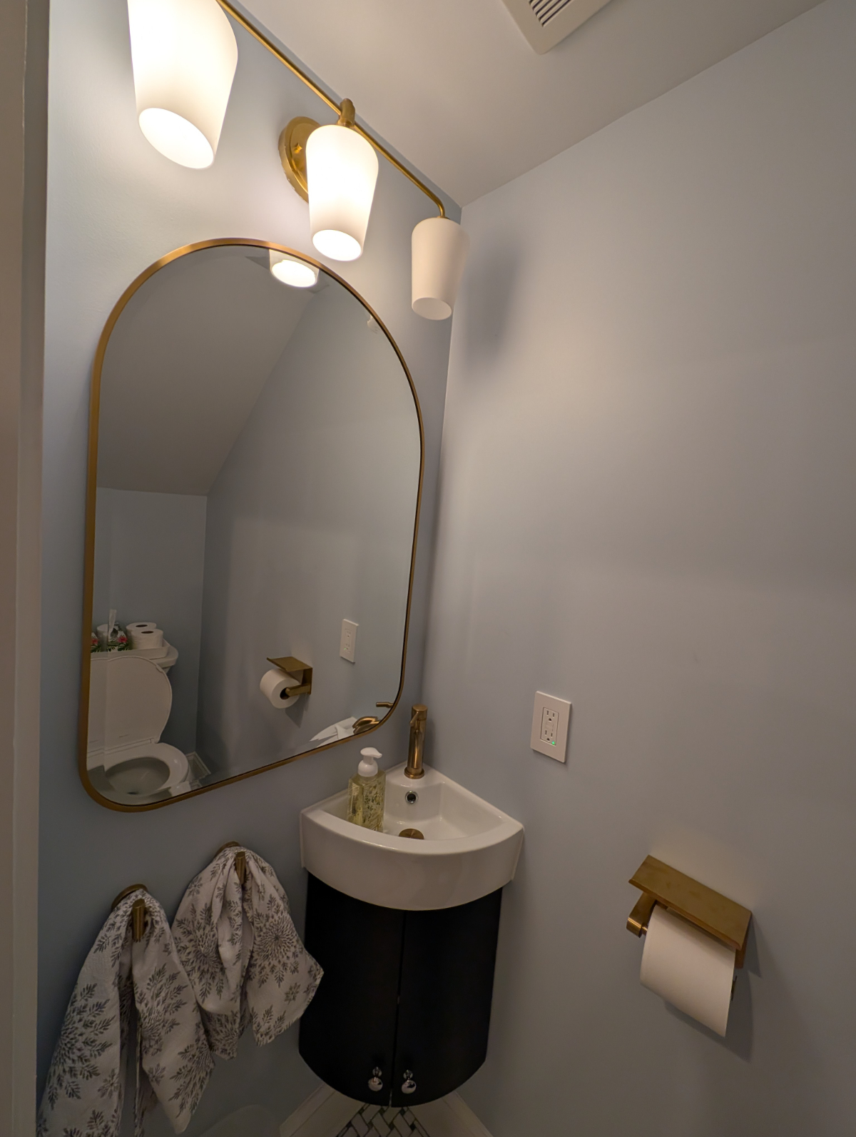 Fully Renovated Historic Rowhouse in Historic Anacostia - Photo 8
