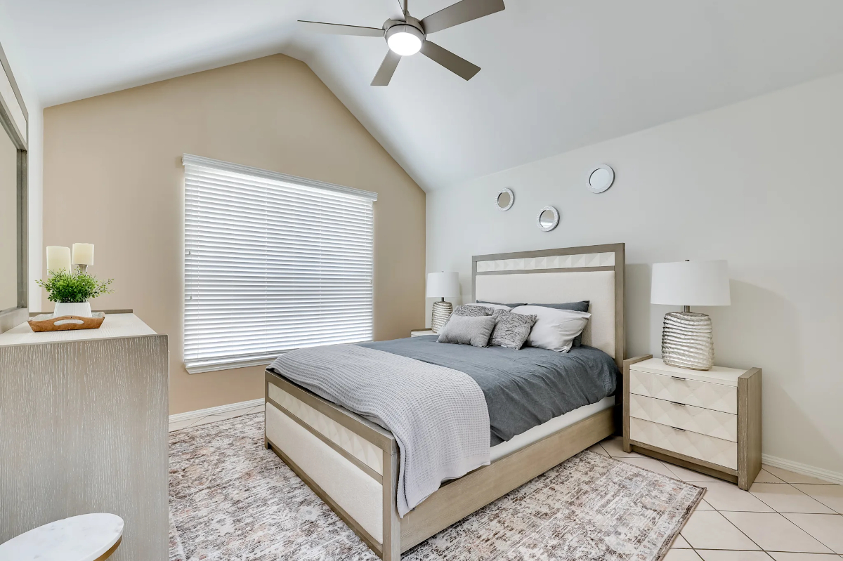 Charming Retreat--Spacious 3-Bedroom Home with Modern Comforts, Pet-Friendly & Ideally Located - Photo 12