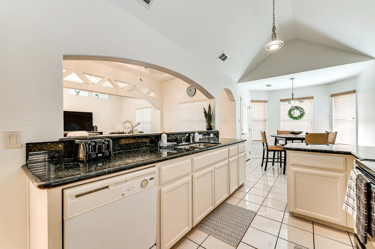 Charming Retreat--Spacious 3-Bedroom Home with Modern Comforts, Pet-Friendly & Ideally Located - Photo 8