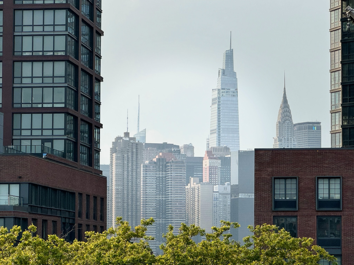 New - ALONK Penthouse - Serene Stay with Manhattan Views - Photo 12