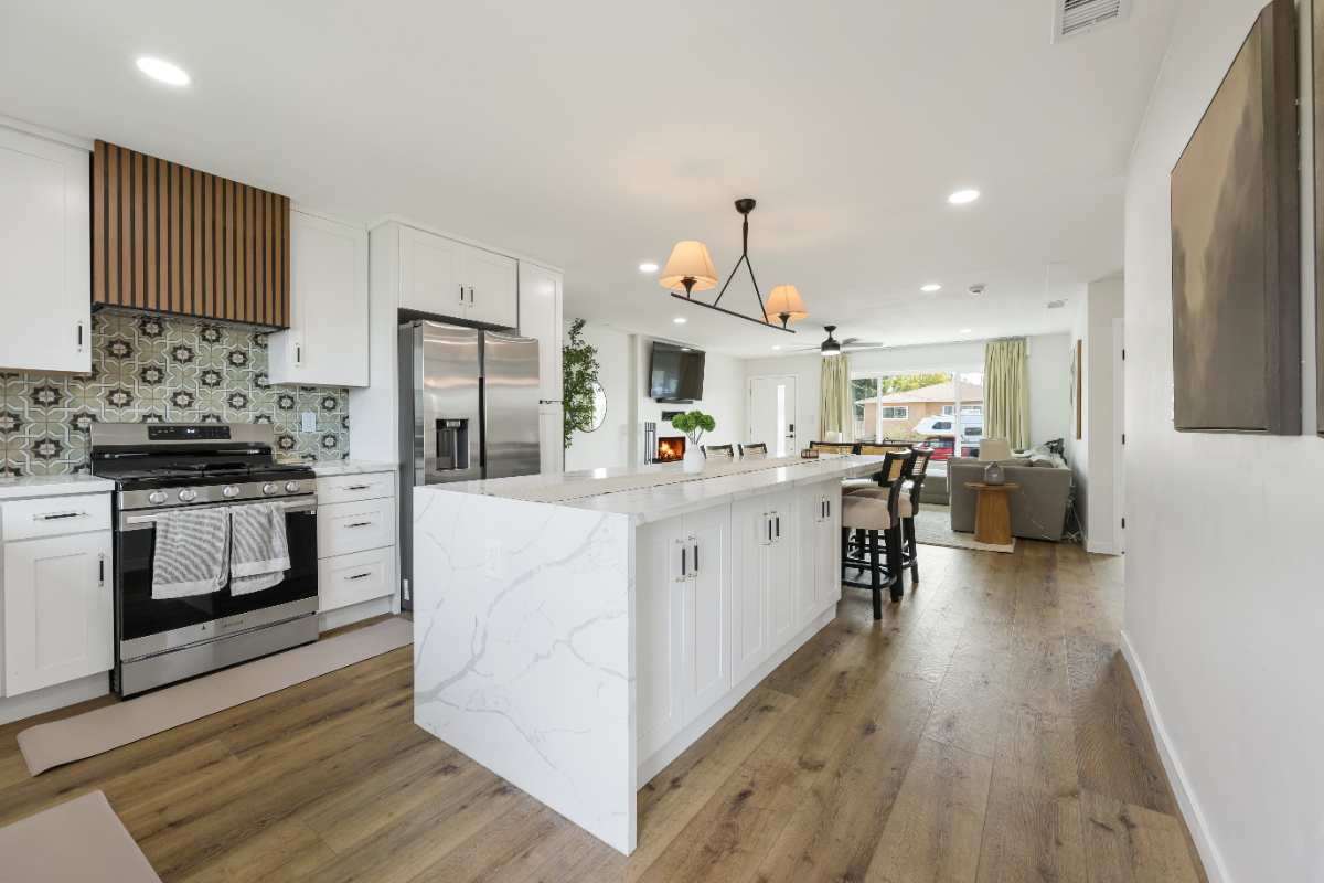 Modern 3 Bed/2 Bath Retreat - Photo 4