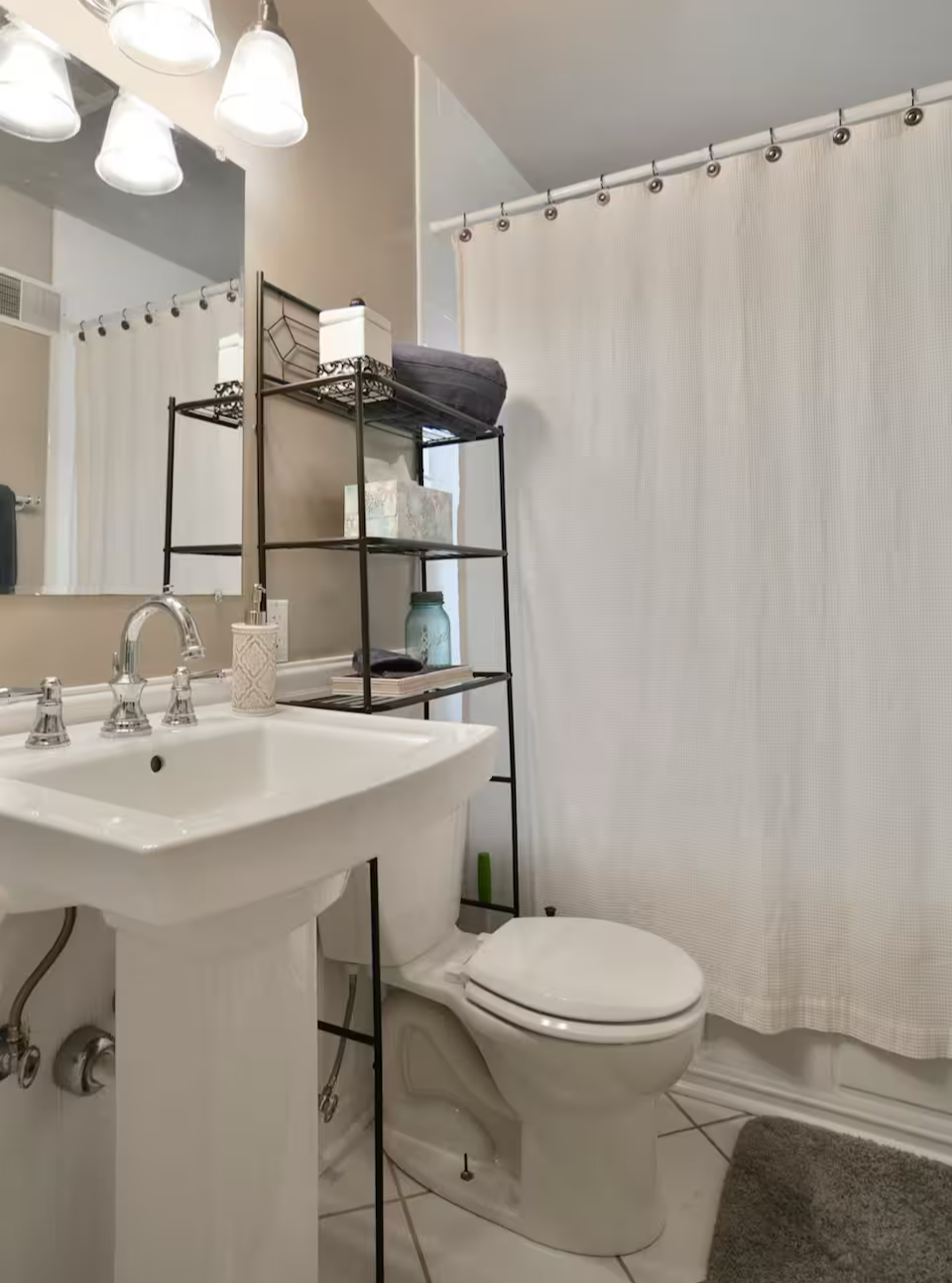 Charming Boise Home - Cozy 3BR, All Comfort with Idaho Charm - Photo 9
