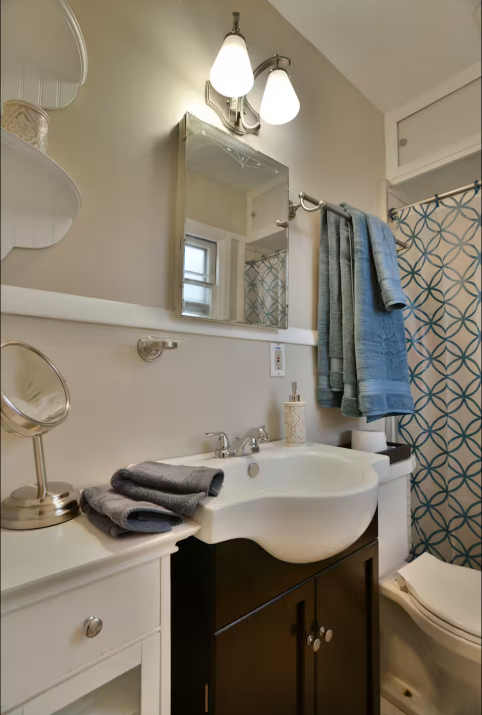 Charming Boise Home - Cozy 3BR, All Comfort with Idaho Charm - Photo 10