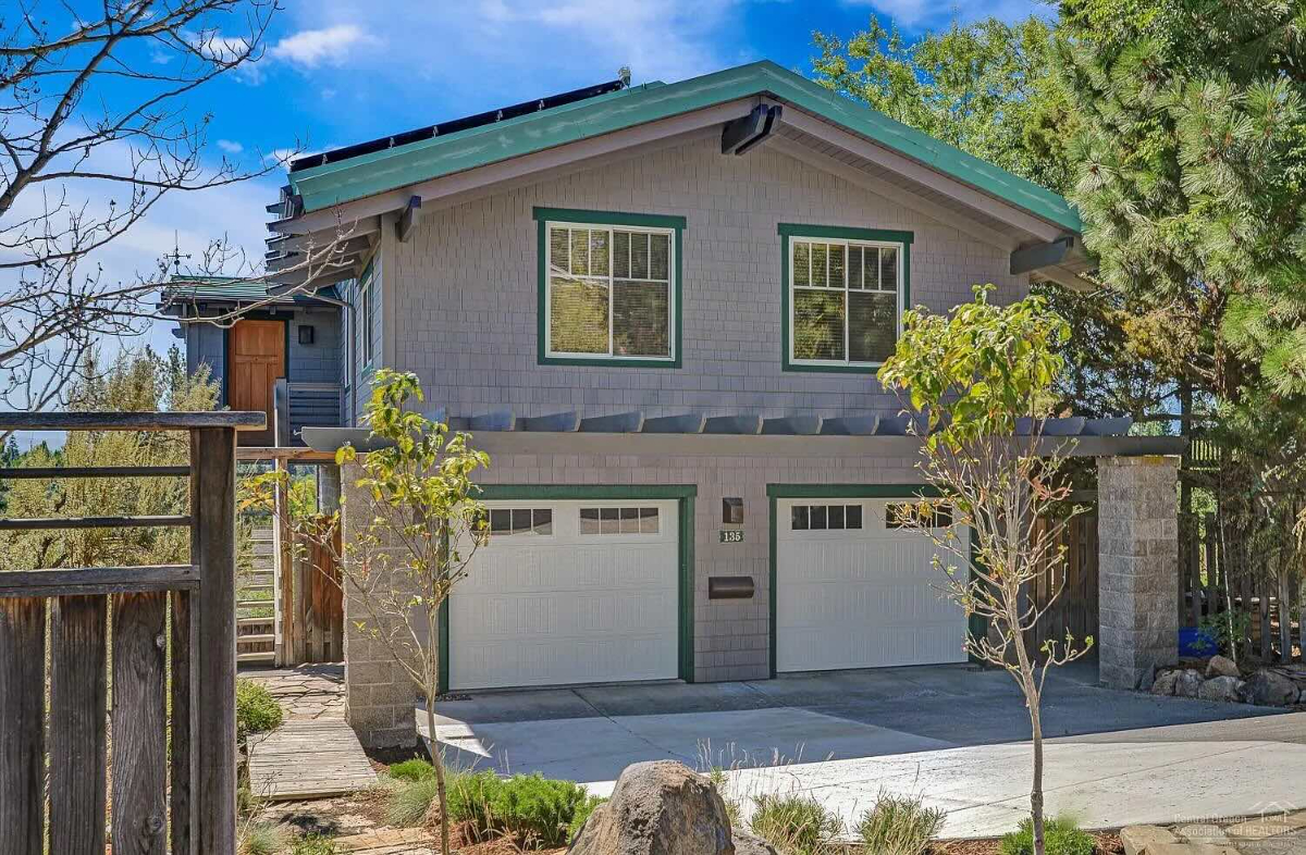 Mountain Modern Home with Expansive Views - Photo 2