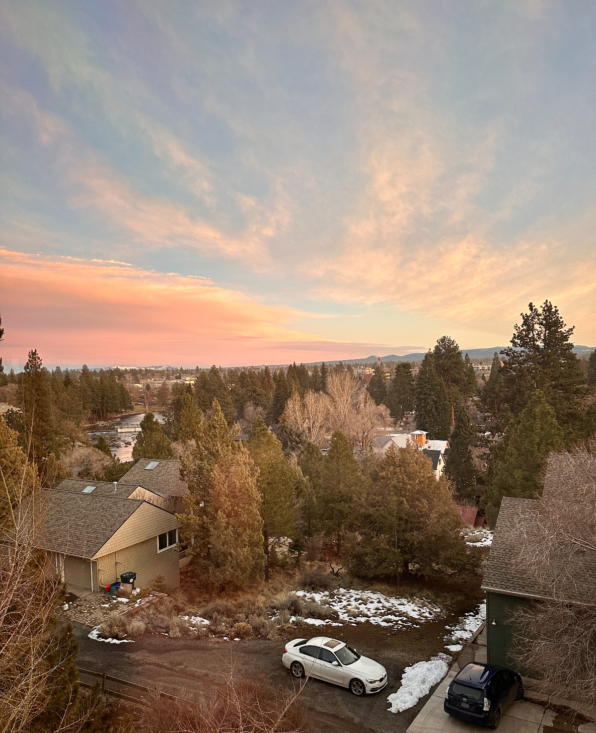Mountain Modern Home with Expansive Views - Photo 3