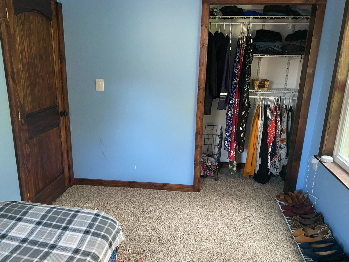 Furnished Room for Rent - Photo 1