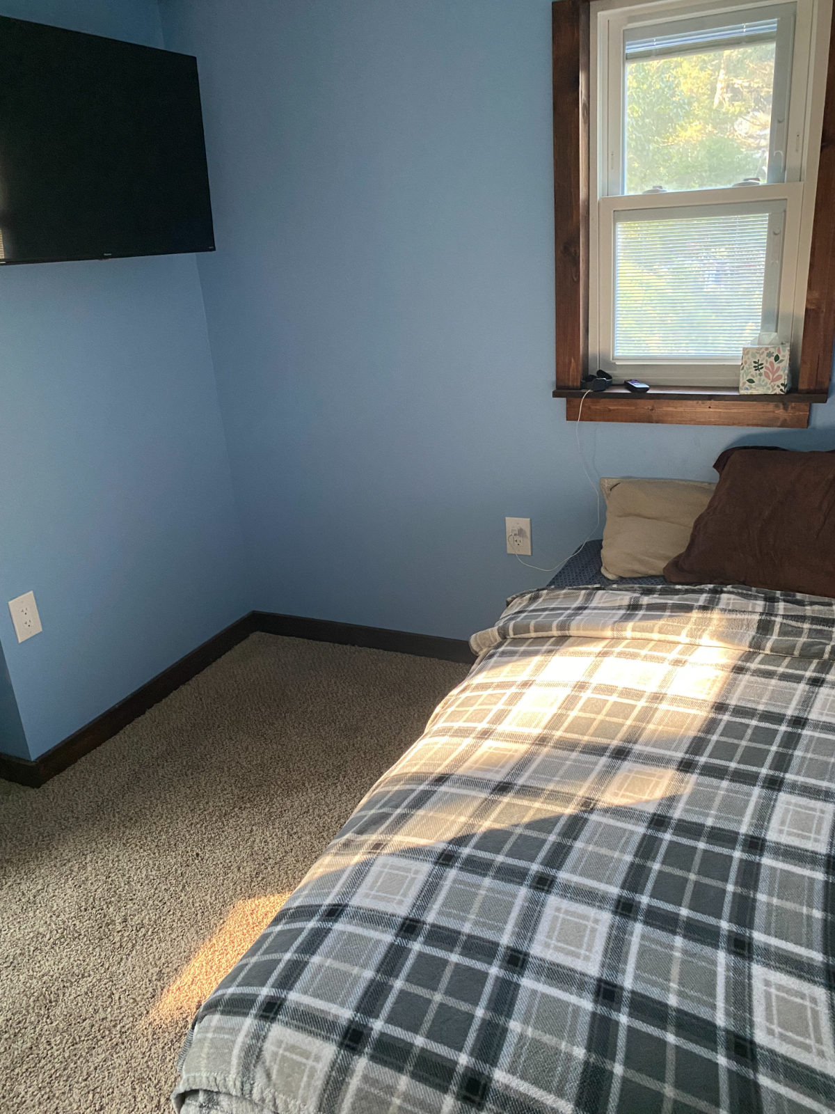 Furnished Room for Rent - Photo 7