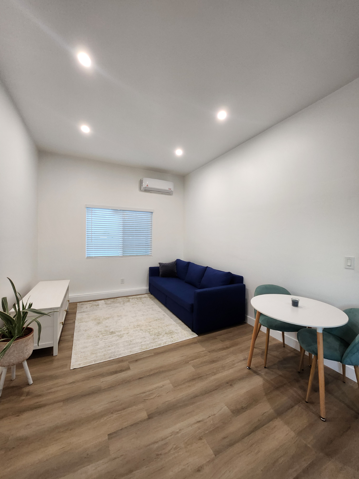 1 bedroom, 1 bath residence in prime Clairemont location - Photo 5