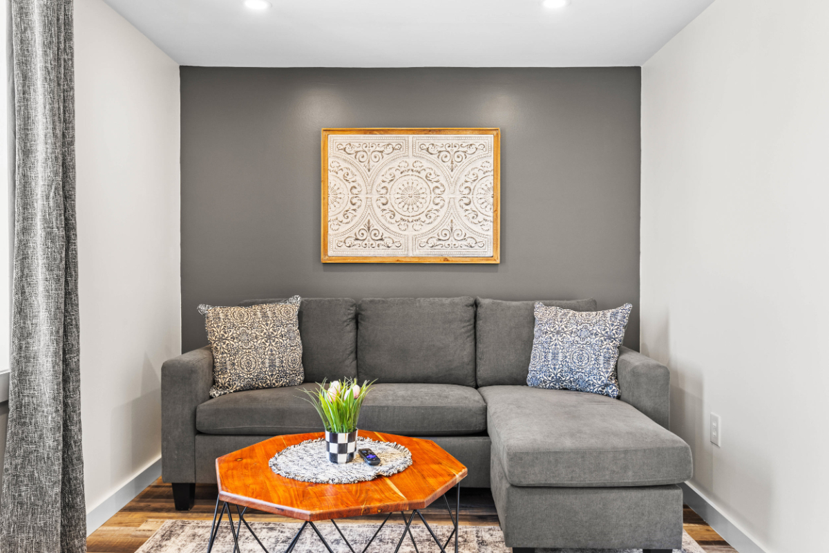 Brand New 1 Bedroom Apt - Photo 12