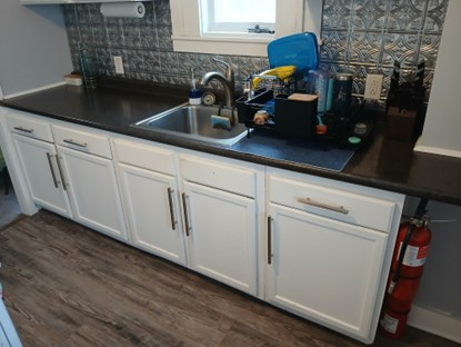 Lakeside- 1 Bed, dining room, kitchen, TV room - Photo 3