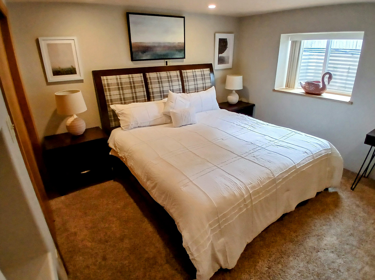 NICE EASTSIDE 1 BEDROOM APARTMENT CLOSE TO EVERYTHING - Photo 6