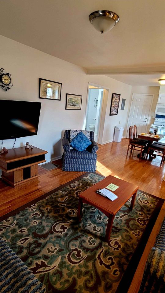 Executive Stay in Greybull - Photo 11