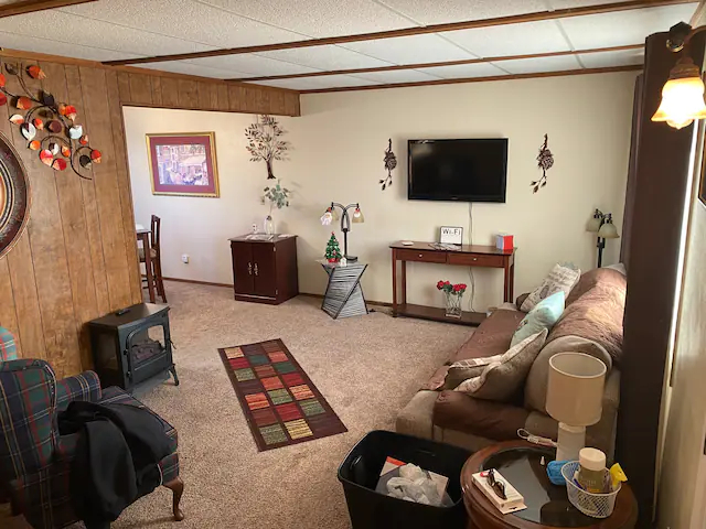 Clean, private, quiet-near hospitals, restaurants, grocery stores and interstate - Photo 2