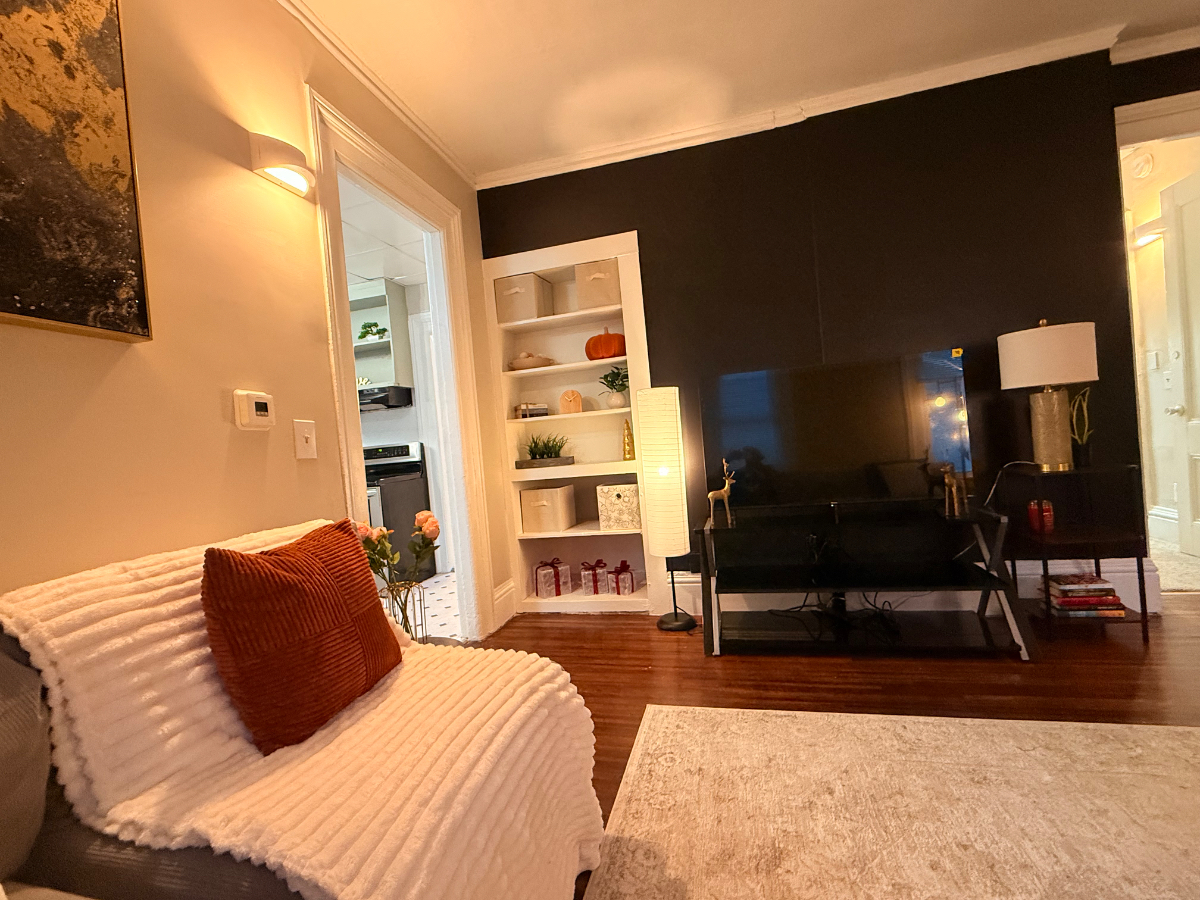 Luxe 2-bedroom apartment close to strong... - Photo 1