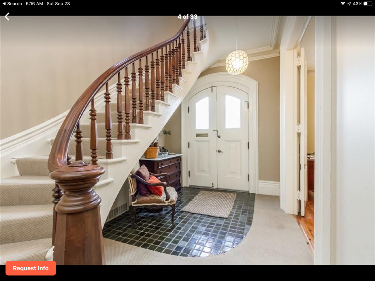 Elegant Landmark Home (King bd) - Photo 2
