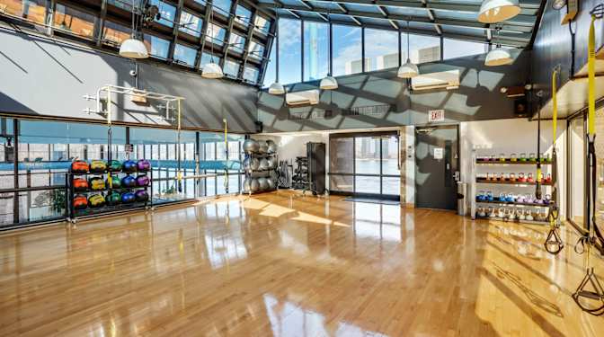 Room in Waterside Plaza - Photo 12