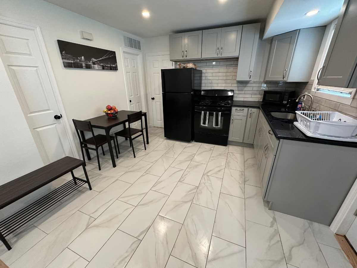 fully renovated home away from home - Photo 3