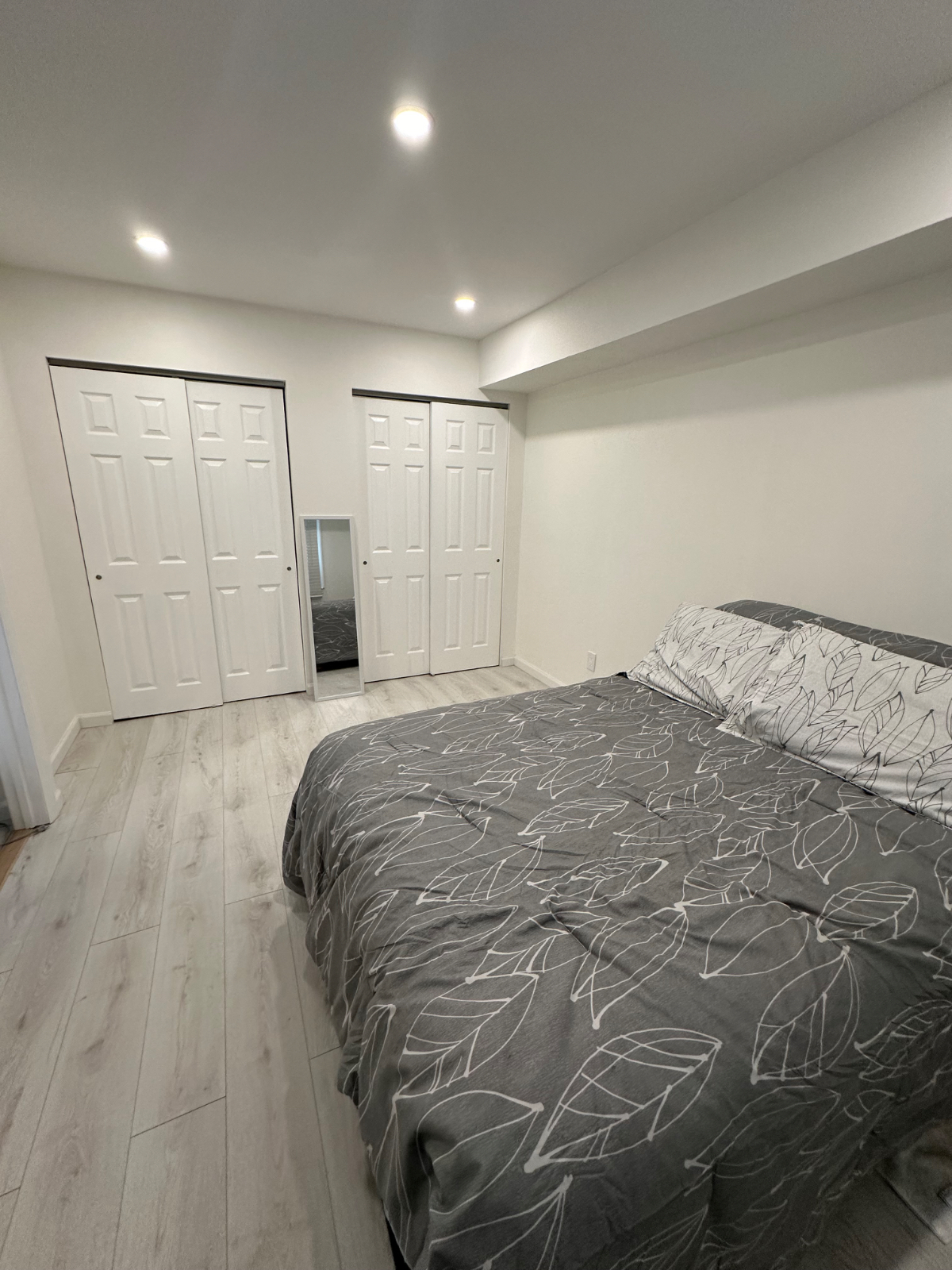 fully renovated home away from home - Photo 7