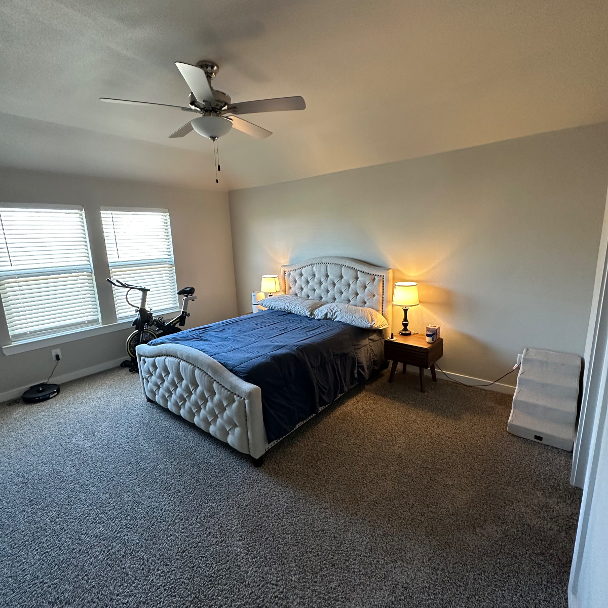 EV charging, 3 bedroom  2 bath with garage and fenced yard. Home Near Hospital - Photo 9