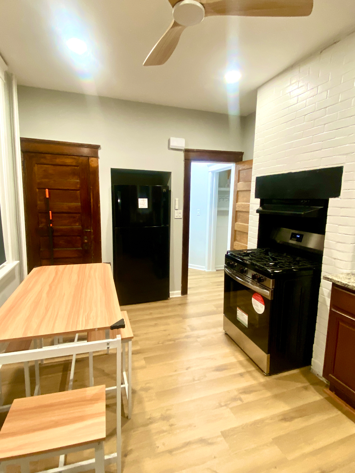 The Uptown Comfort Suite - Photo 4