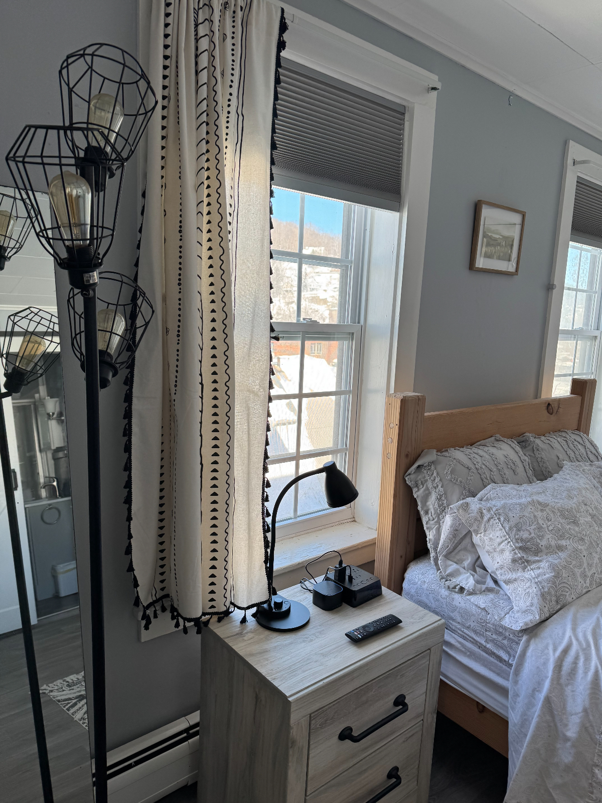 Heart of Downtown with bonus daybed - Photo 3