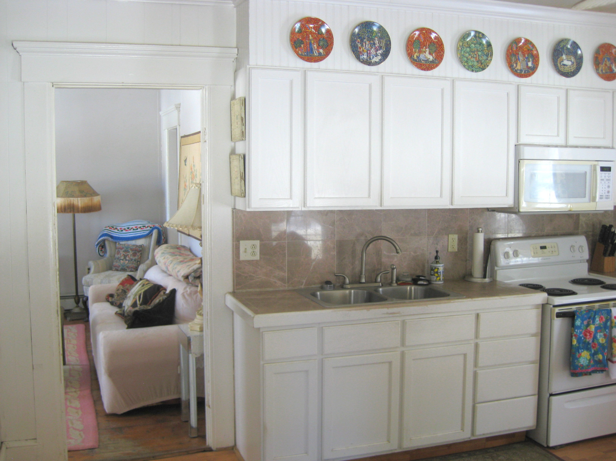 Beautiful Fully Furnished 1 Bedroom Apartment Chester, VT - Photo 3