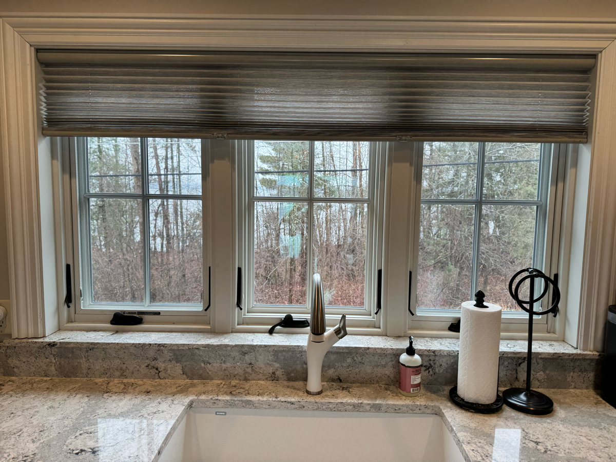 Lakefront One Bedroom Apt With Balcony - Photo 6