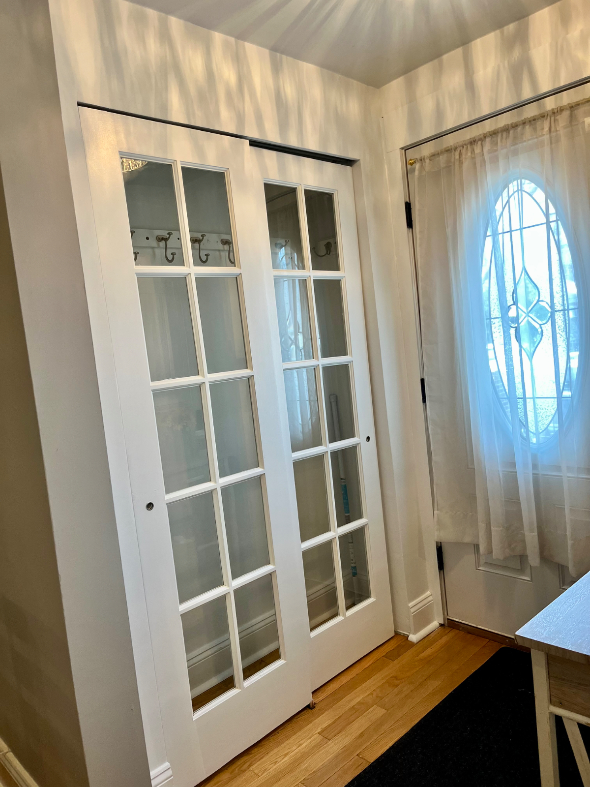 Cozy 2/1  1st fl house  near LGA . All included min 1 month - Photo 9