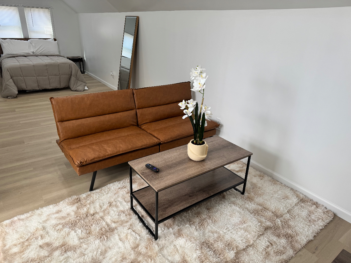 Quiet and Cozy Apartment - Photo 1