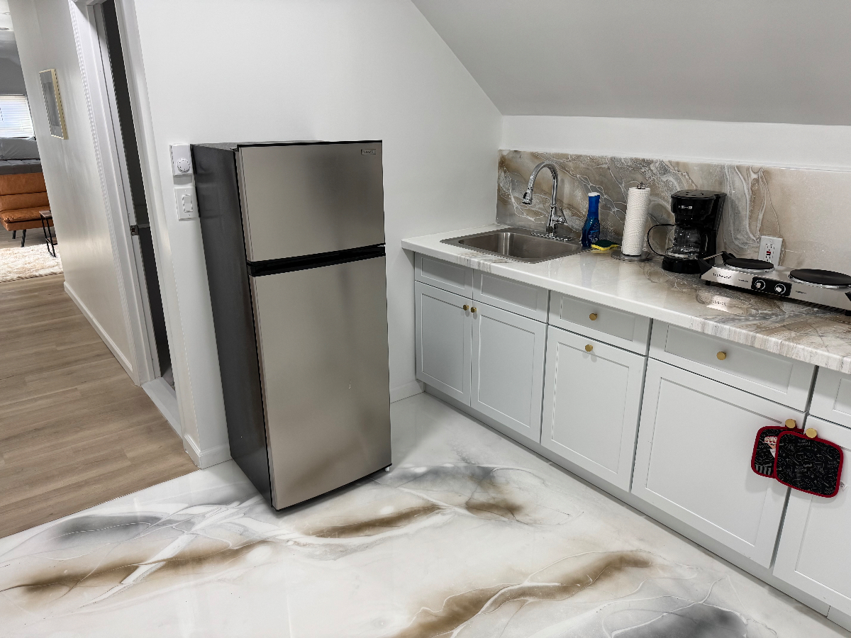 Quiet and Cozy Apartment - Photo 8
