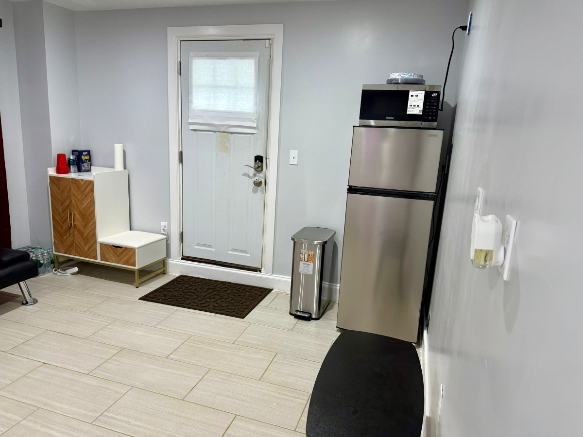 Spacious Private room - Photo 9