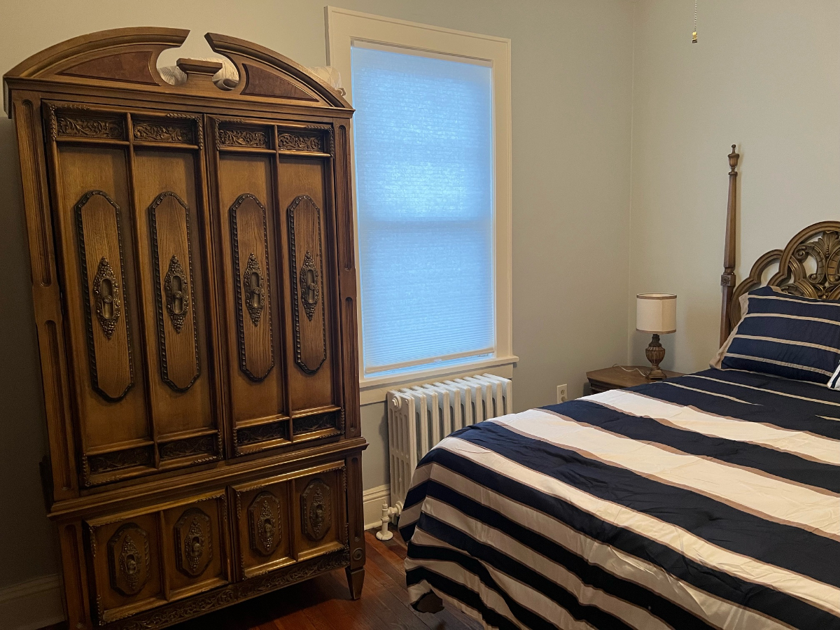Charming 2BR/1BA Apartment with Modern Comforts in a Prime Location, Near Hospitals. - Photo 12