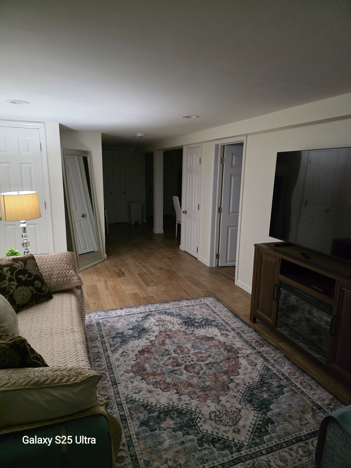 Cozy 1 Bedroom Apartment near 5 Hospitals - Photo 9