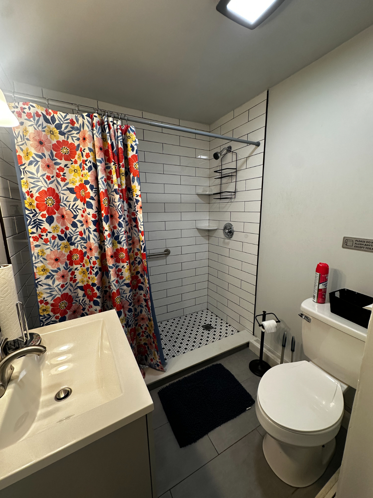 Furnished Rooms Near all Colleges & Hospitals Room 3 - Photo 5