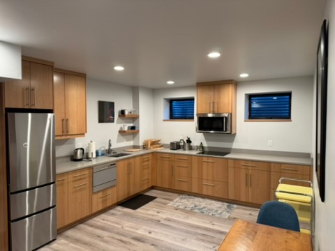 Westside Deluxe Apt - Photo 1