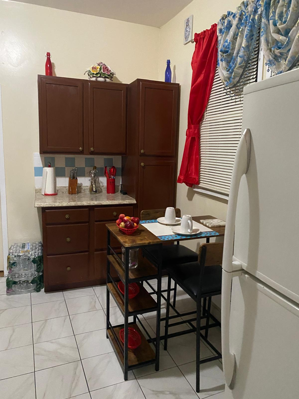 Beautiful, spacious and fully furnished bedroom centrally located in Brooklyn, New York. - Photo 9