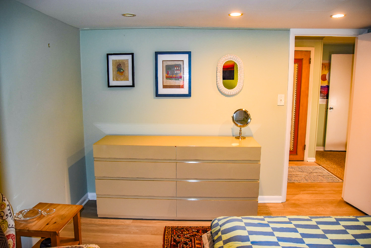 Entire English Basement in Private Home - Photo 2