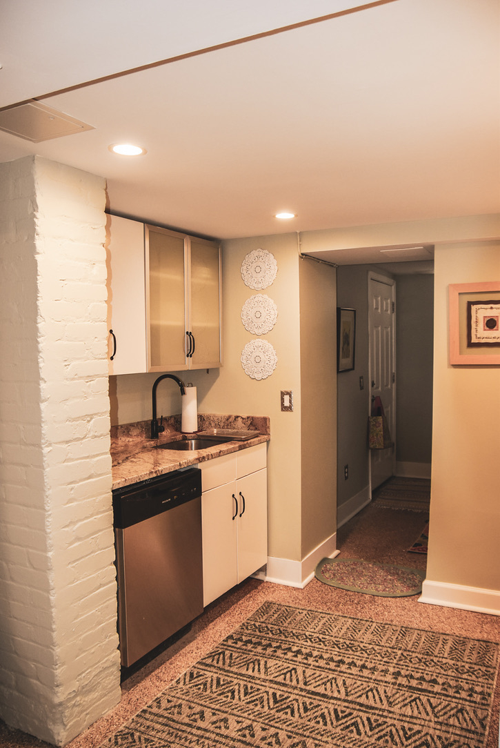 Entire English Basement in Private Home - Photo 9