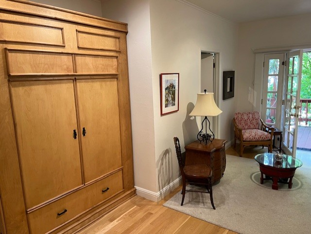 Fully Furnished Studio for Traveling Nurses - Private Entrance & Garden Deck - Photo 5