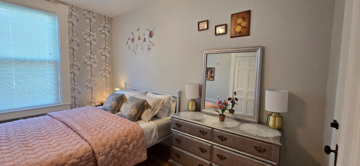 Charming 1-Bedroom Apartment - Photo 9